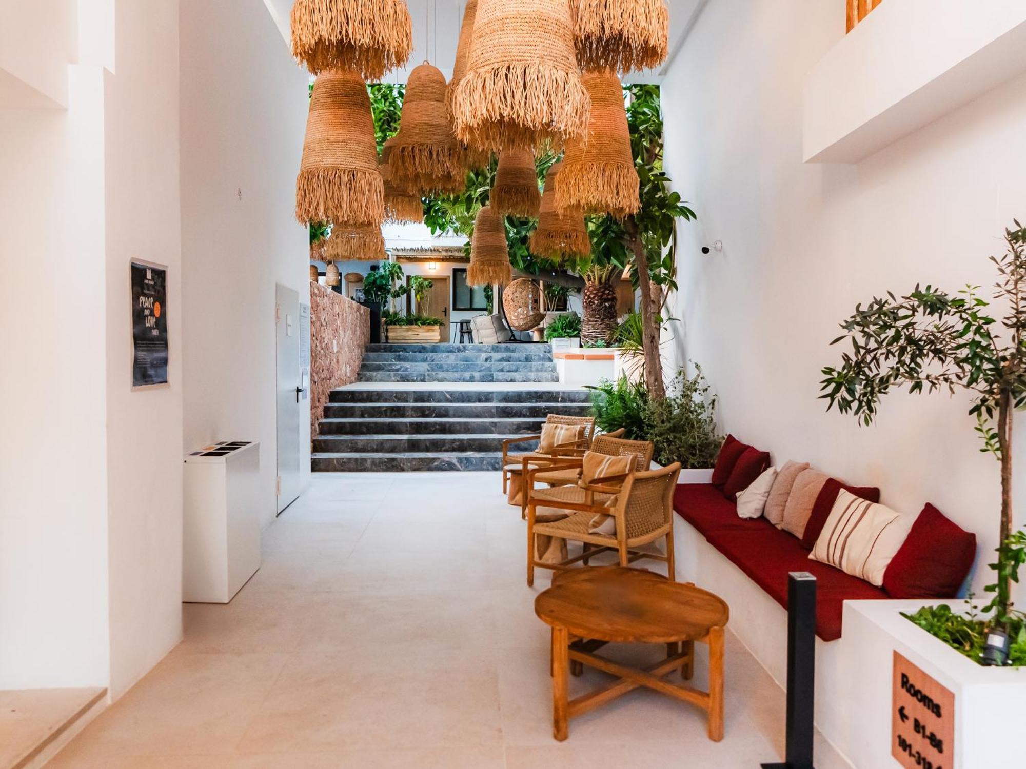 Aparthotel Casita Blanca - Adults Only Сан-Антоніо Екстер'єр фото
